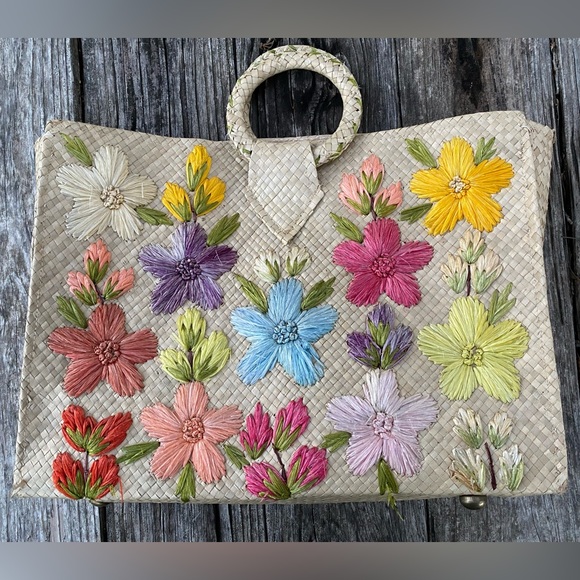 ❤️SOLD❤️ MCM WOVEN RAFIA PURSE - Picture 3 of 8